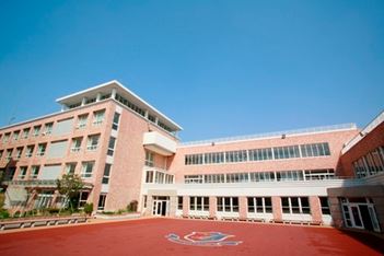 中学校　富士見丘中学校（中学校）まで299m
