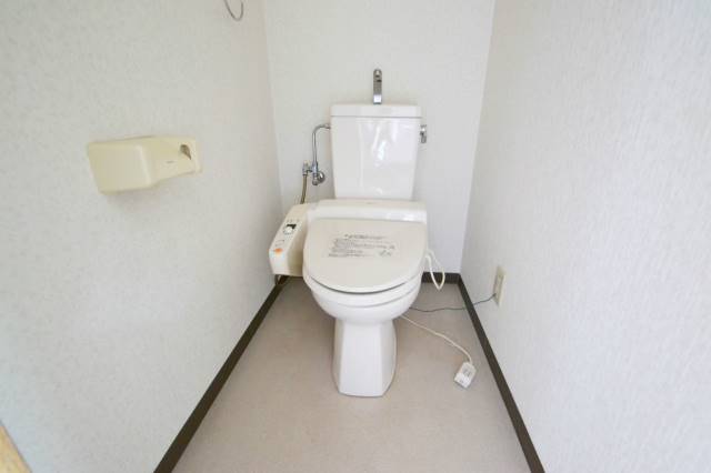 トイレ　スーリール平田