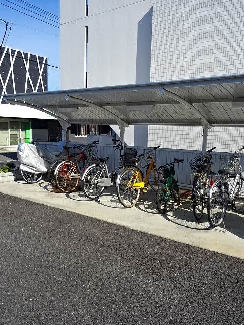 その他共有部分　駐輪場になります。