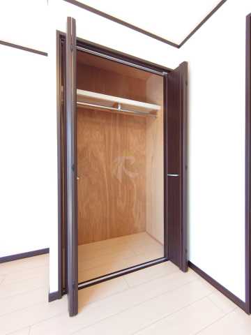 収納　メゾンランジュＨ