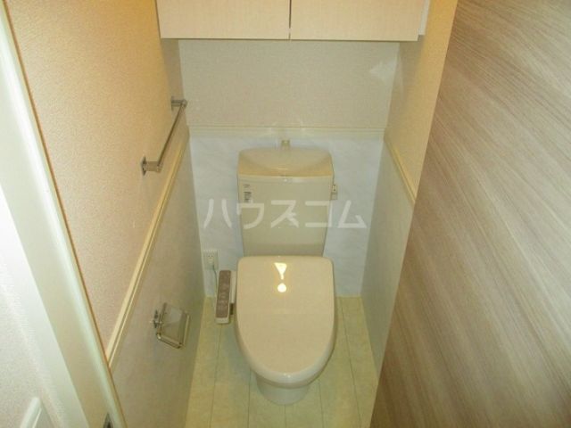 ＪＲ久留里線 祇園駅 徒歩11分 3階建 築10年のトイレ写真