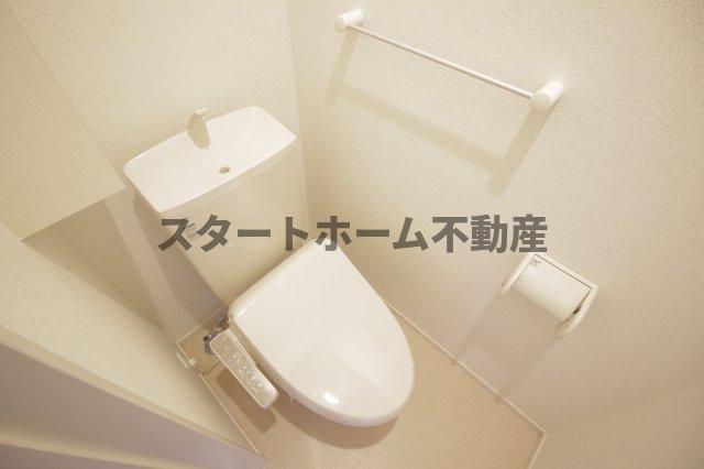 トイレ　トイレもきれいです