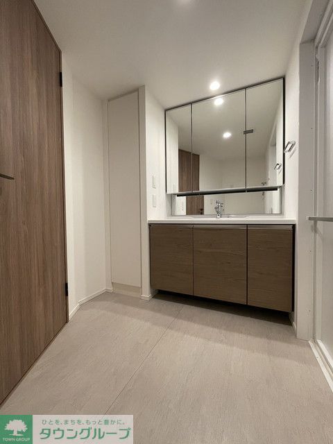 洗面設備　※写真は同タイプ住戸です。