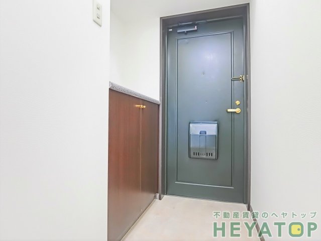 玄関　シューズボックス付き玄関（同仕様写真）