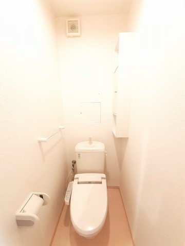 トイレ　シンプルで使いやすいトイレです