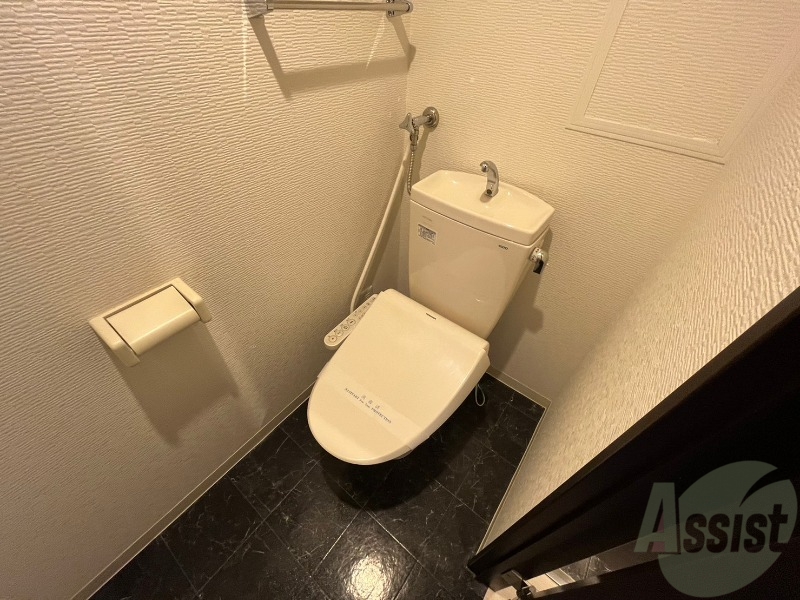 トイレ　トイレです。ウォシュレット付を探している方、おすすめです。