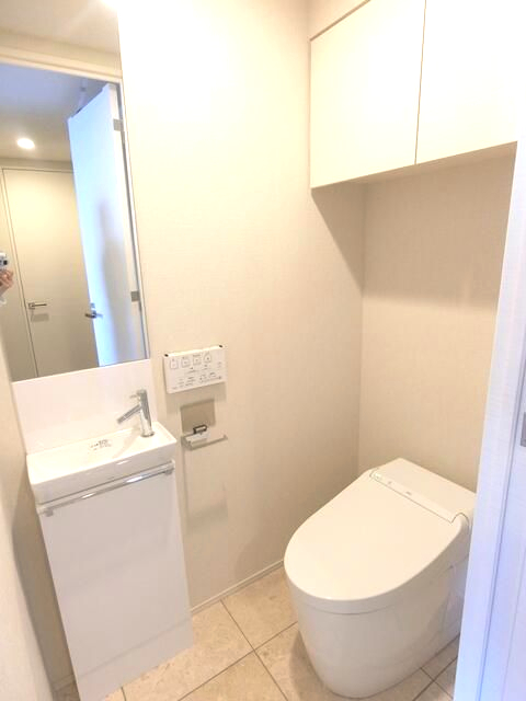 トイレ　落ち着いたトイレです
