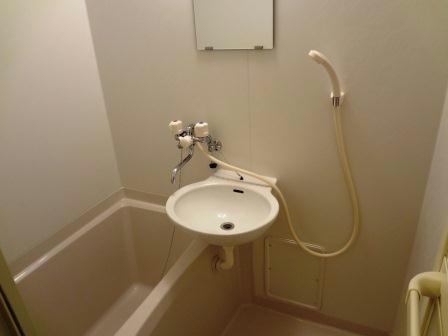 バス・シャワールーム　浴室乾燥機付き
