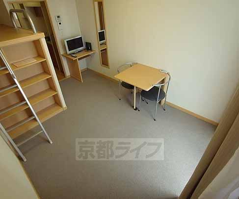 居室・リビング　家具付きルームです