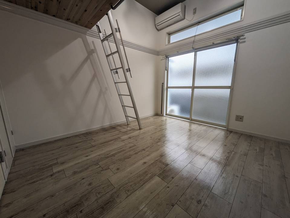 居室・リビング　リビング