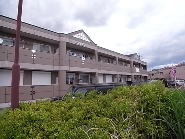 小野市神明町のアパートの建物外観