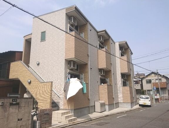 【石場町ベースの建物外観】