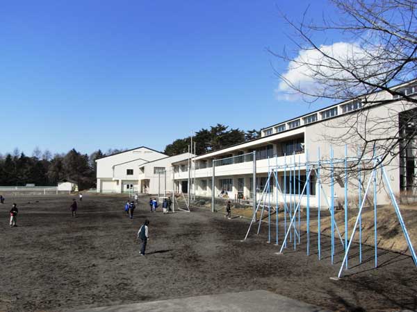 【ベルプラット軽井沢の小学校】