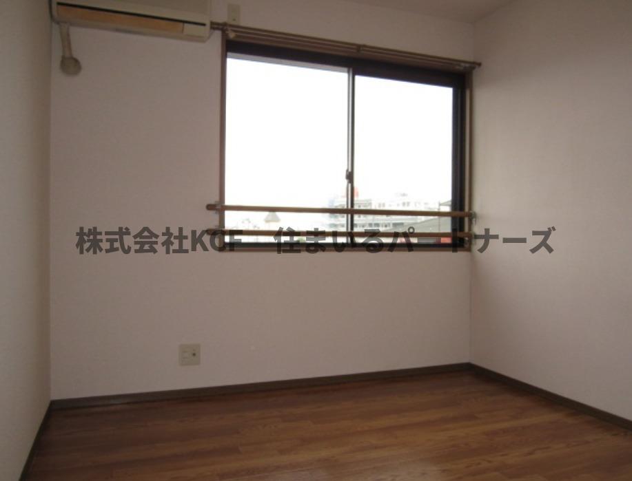 その他部屋・スペース　使い勝手のいい寝室です