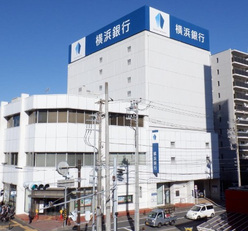銀行　横浜銀行金沢支店（銀行）まで1773m
