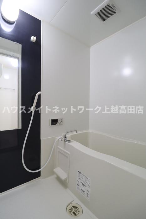 バス・シャワールーム　浴室