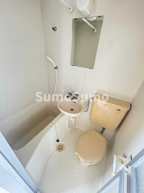 トイレ　清潔感のあるトイレです