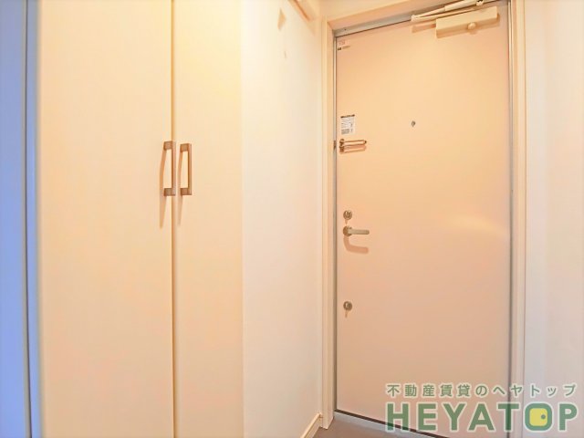 玄関　シューズボックス付き玄関（同仕様写真）