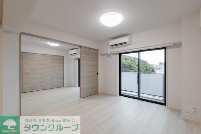 居室・リビング　B2タイプ2025年3月撮影 同タイプ410号室の写真です