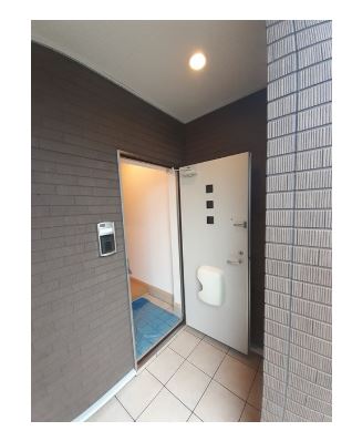 土佐くろしお鉄道阿佐線 のいち駅 徒歩8分 2階建 築16年の玄関写真
