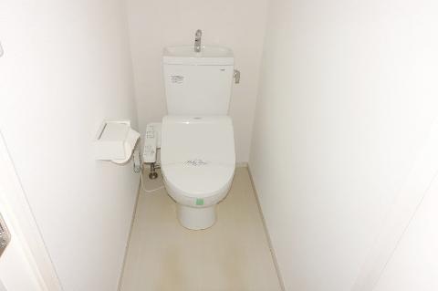 トイレ　シャワー付トイレ