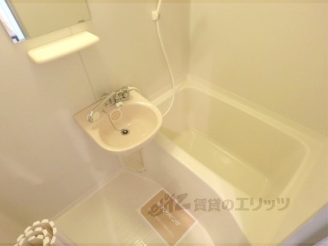 バス・シャワールーム　照明