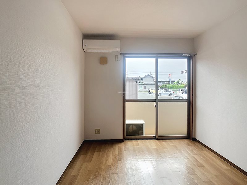 その他部屋・スペース　クロス・床リフォーム済み