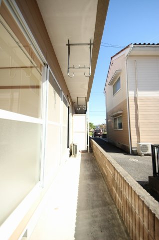 バルコニー　陽当たり良好なバルコニーです