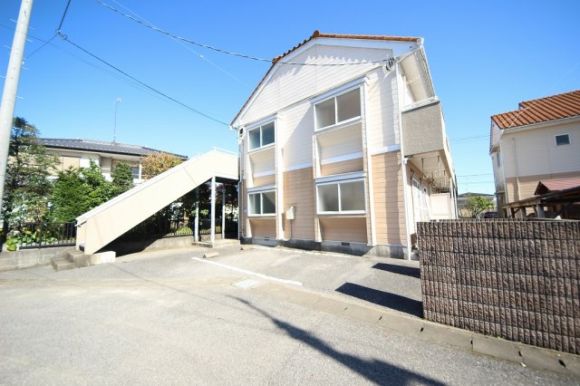 建物外観　落ち着いた雰囲気の外観です