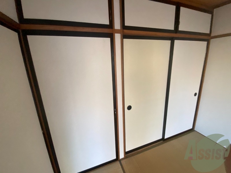 収納　収納はこちら。中の様子が気になりますね。。