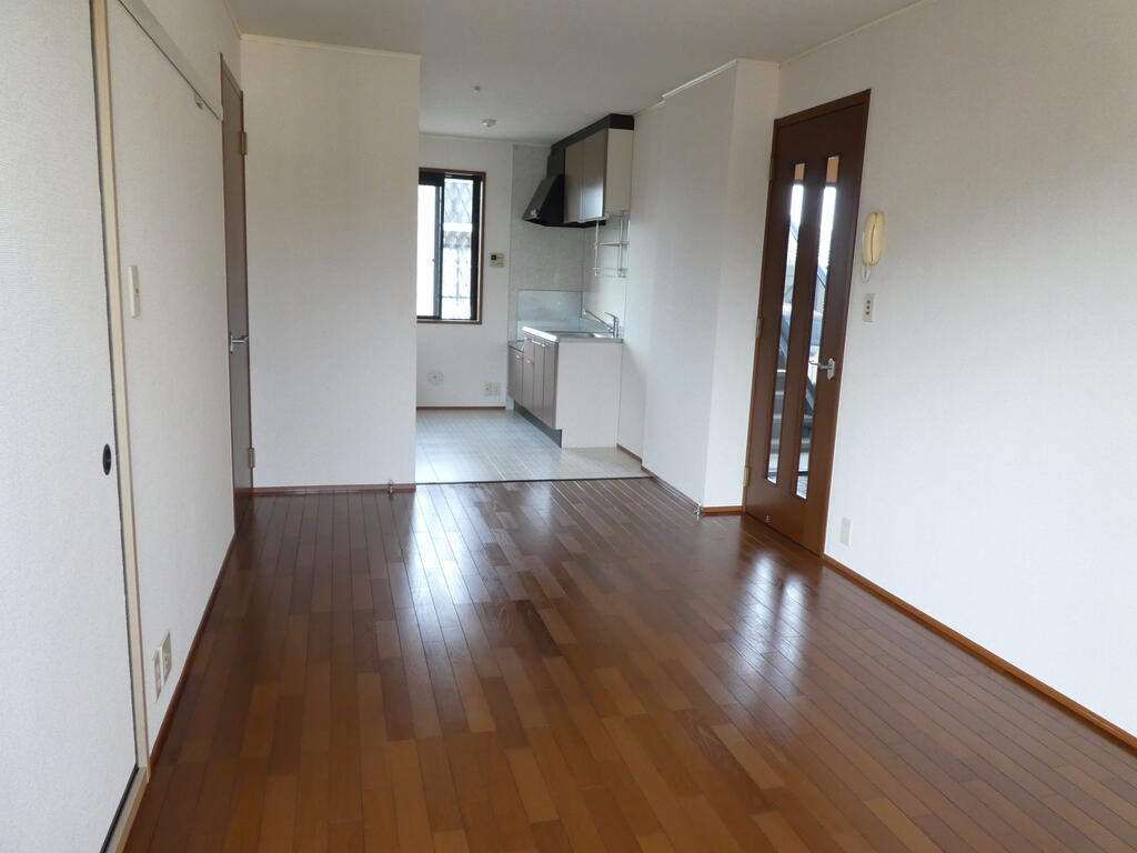 居室・リビング　※リフォーム前のものです。