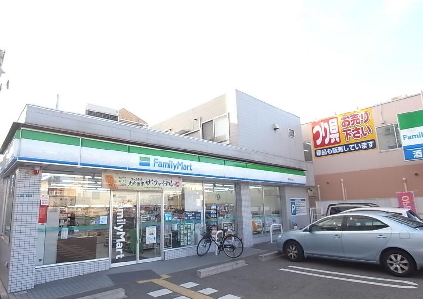 コンビニ　ファミリーマート 西宮桜谷店（コンビニ）まで615m