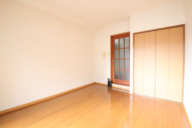 居室・リビング　※別室の参考写真の為、現況優先です。