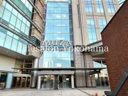 ショッピングセンター　ミューザ川崎（ショッピングセンター）まで490m