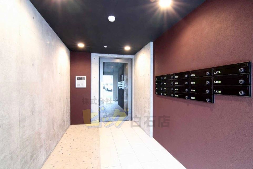 エントランス　セキュリティに配慮しオートロック設備採用です♪