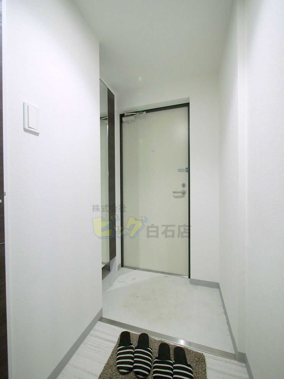 玄関　広々とした玄関です♪