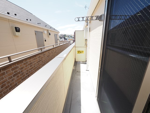 バルコニー　洗濯物が干せます