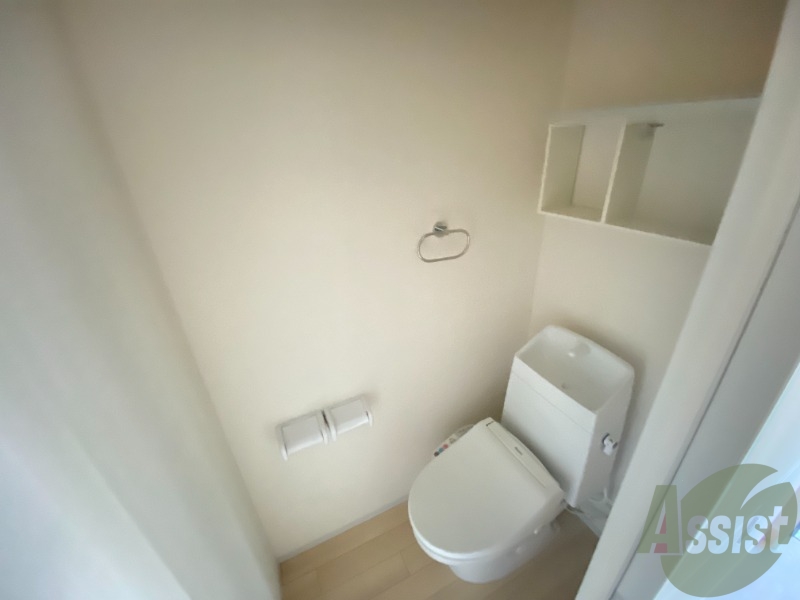 トイレ　トイレにはウォシュレットが設置済みですね