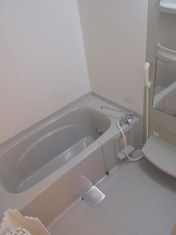 バス・シャワールーム　浴室乾燥機付き