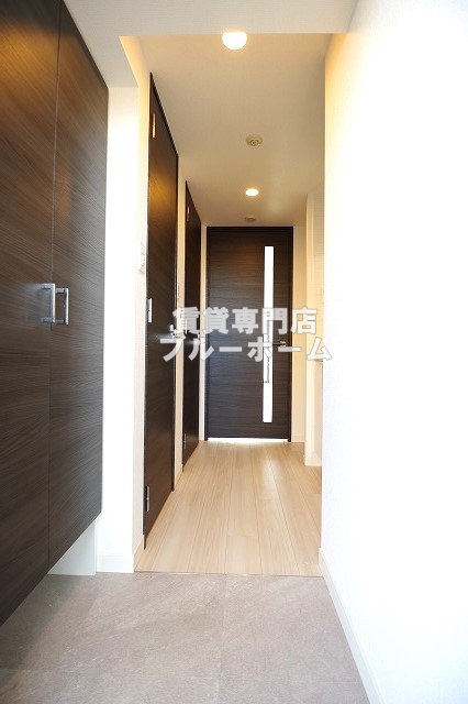 玄関　きれいな玄関スペース！