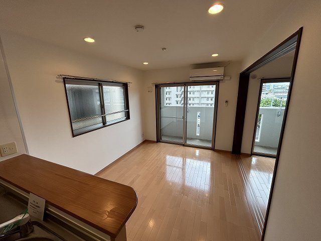 居室・リビング　※現況を優先します。