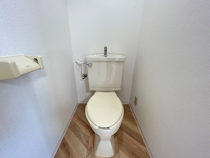 アーク上ノ島のトイレ写真