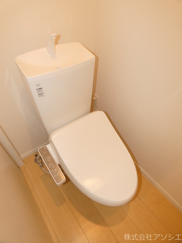 トイレ　※写真は同型タイプのイメージになります。