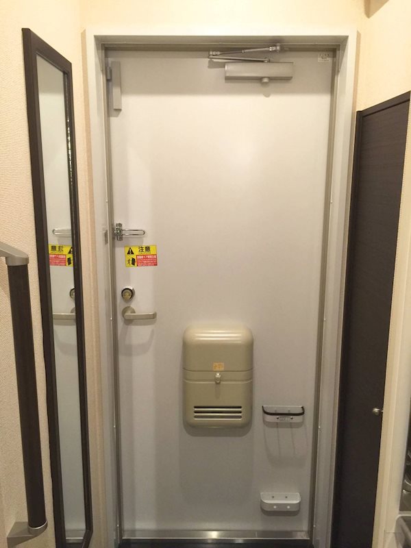 玄関　玄関