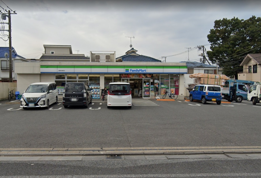コンビニ　ファミリーマート 西東京泉町店（コンビニ）まで607m
