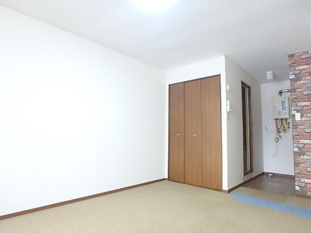 居室・リビング　１０帖のお部屋です。