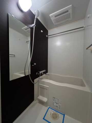 バス・シャワールーム　別部屋の参考写真となります