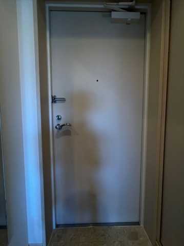 玄関　別部屋の参考写真となります