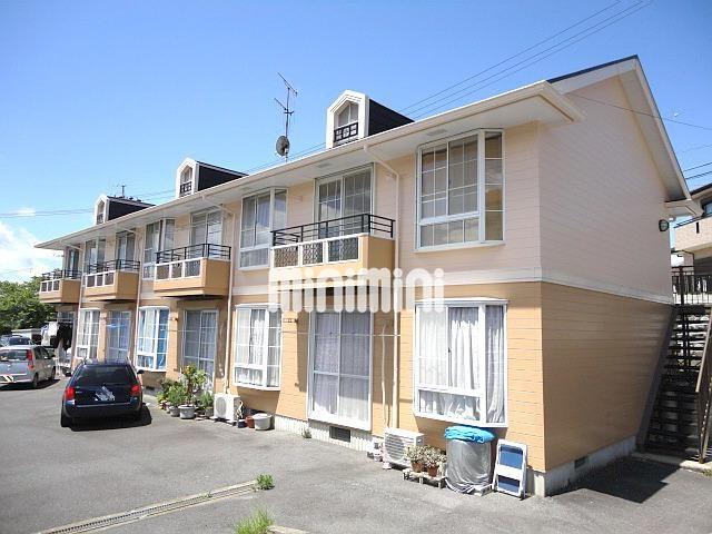 建物外観　外壁塗替え済みで、明るい外観。