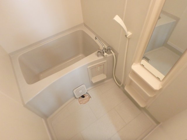 バス・シャワールーム　きれいなお風呂です